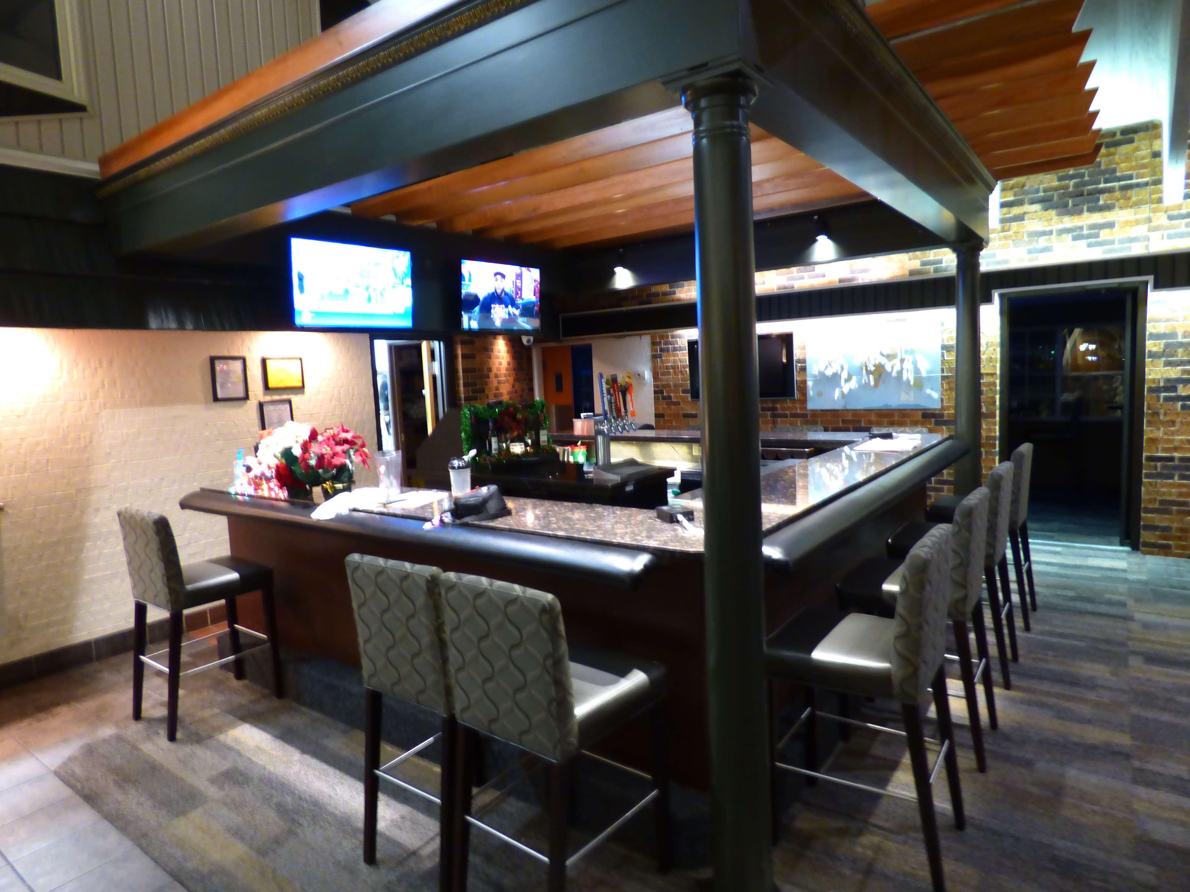 Best Western Plus Longbranch Hotel & Convention Center Cedar Rapids Εξωτερικό φωτογραφία