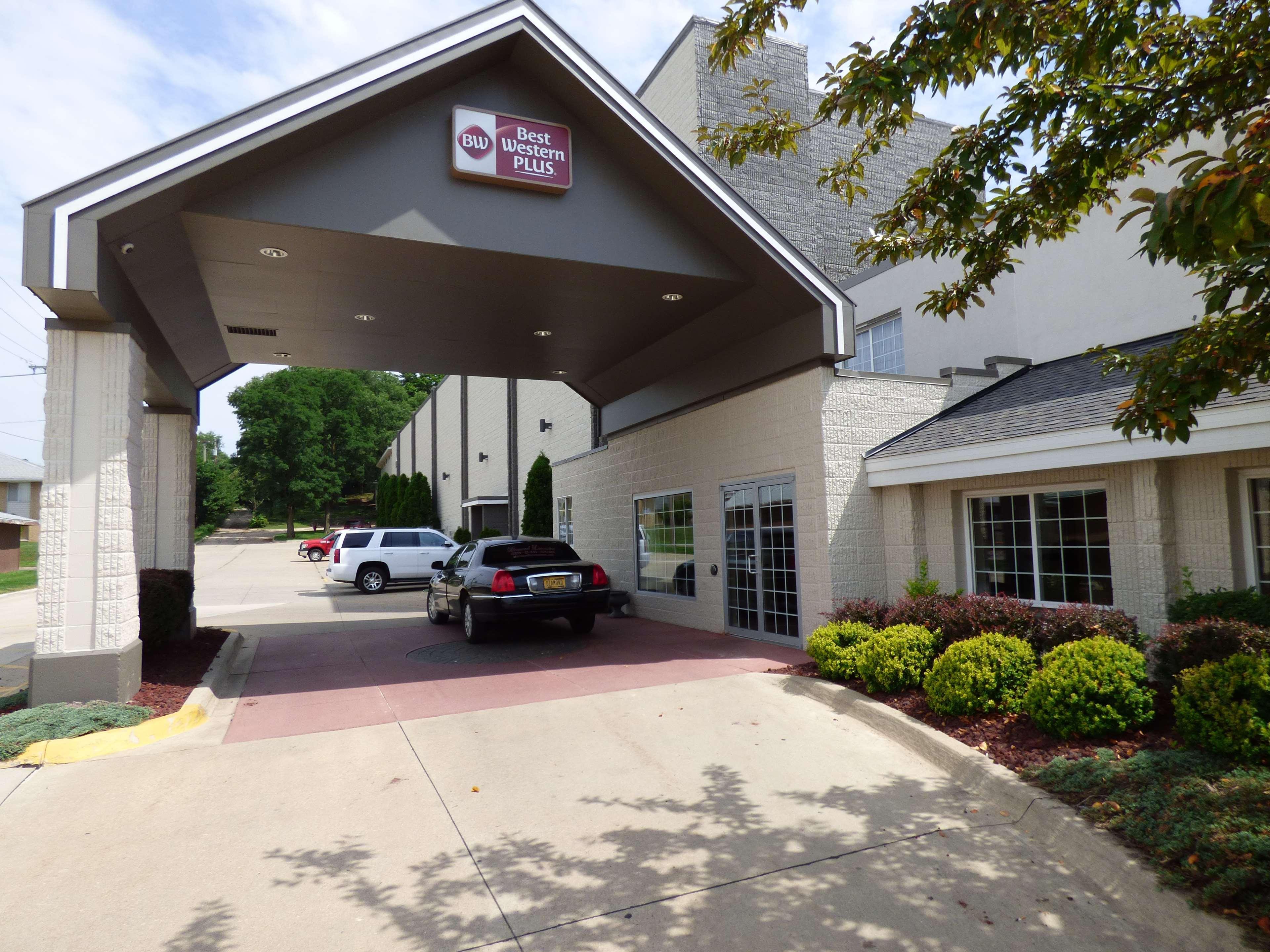 Best Western Plus Longbranch Hotel & Convention Center Cedar Rapids Εξωτερικό φωτογραφία